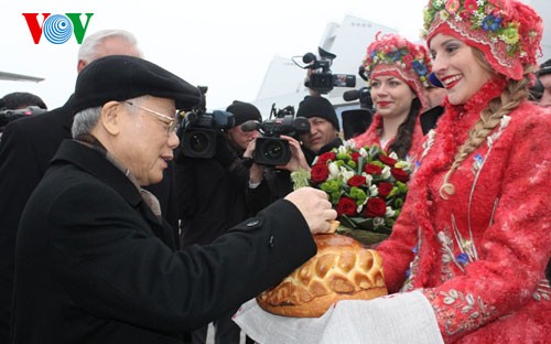 Party leader Nguyen Phu Trong begins Belarus visit - ảnh 2